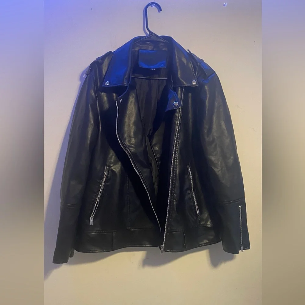 Leather jacket size 2x - Picture 2 of 4